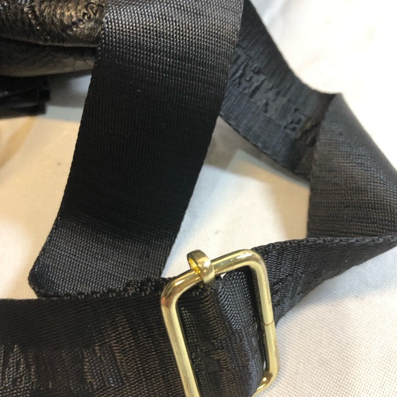Steve Madden Backpack Purse Bag Black Gold Logo BBlogo Print seatbelt straps - Picture 14 of 15